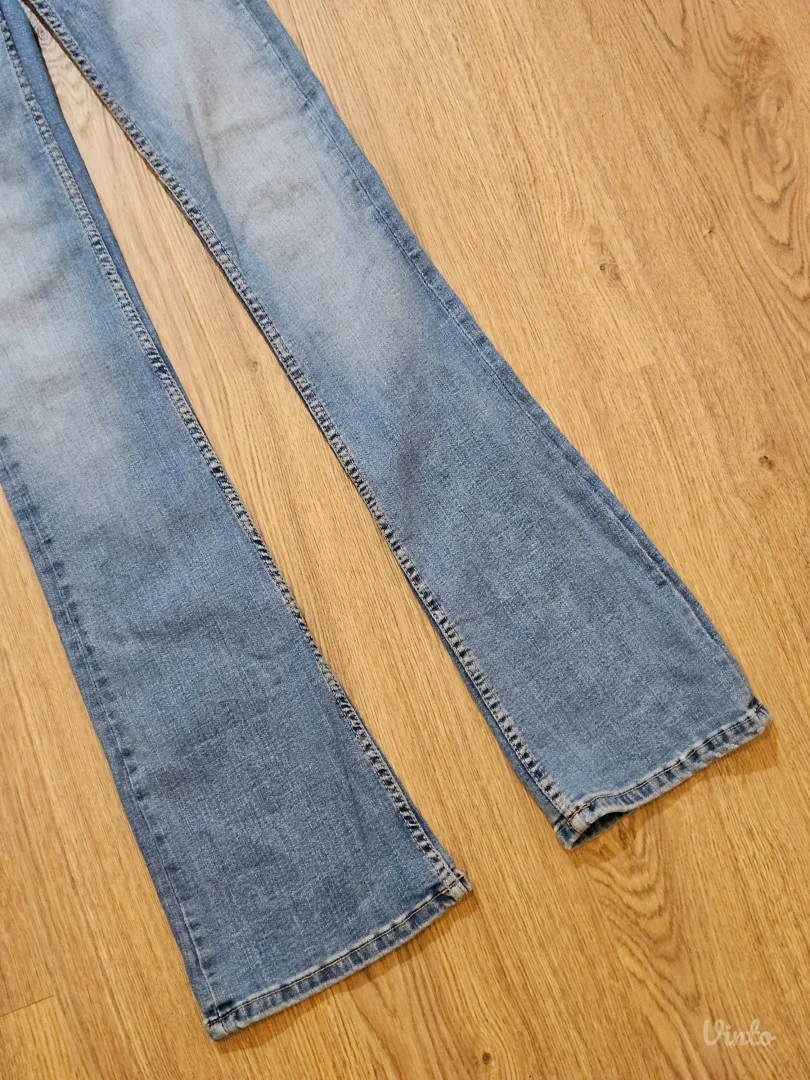 Zara farmerke zvonarice