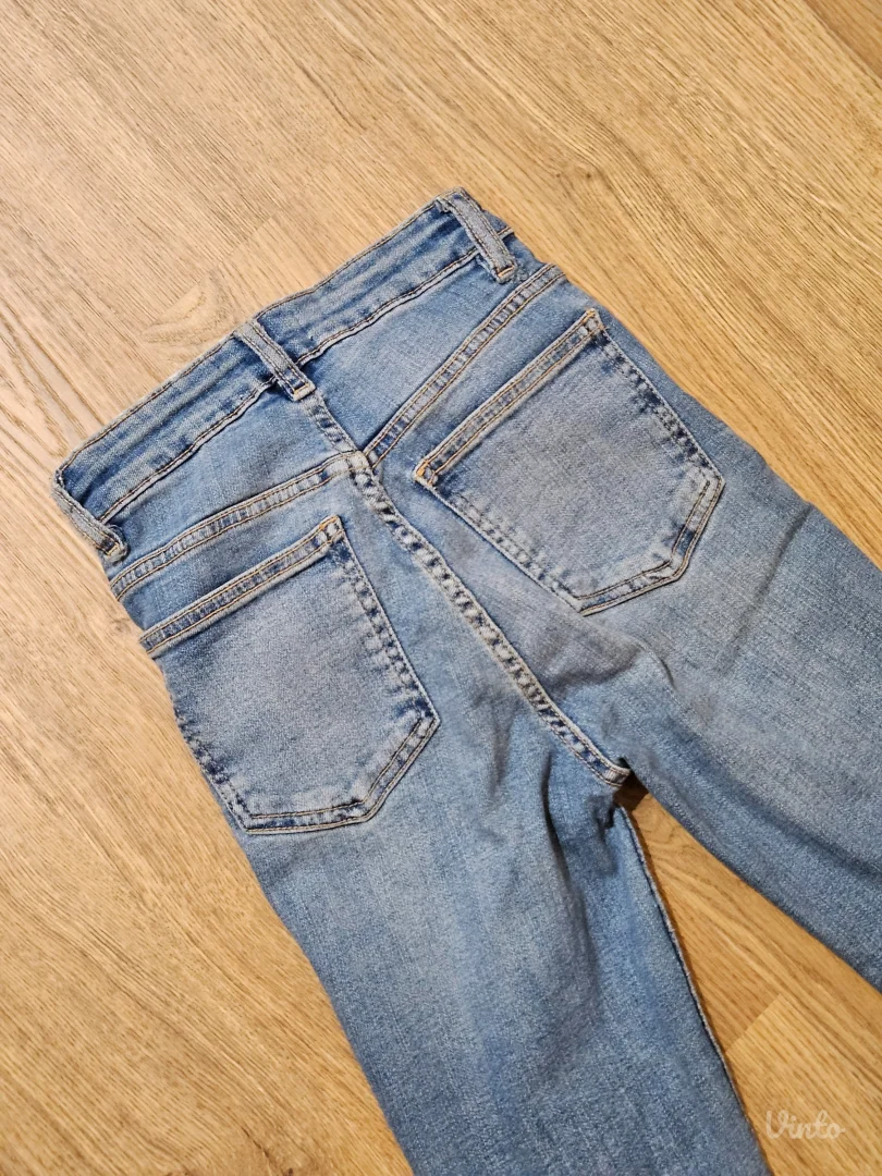 Zara farmerke zvonarice