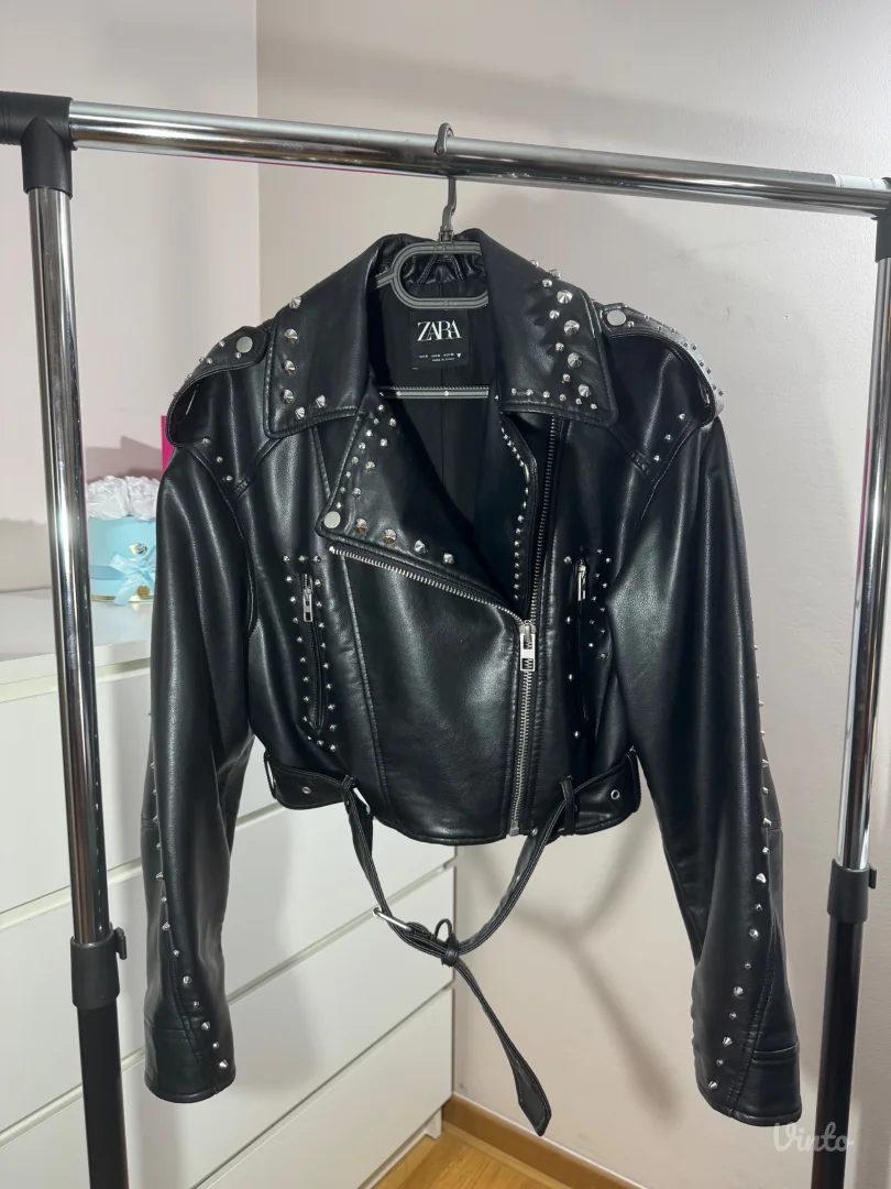 Zara kozna jakna