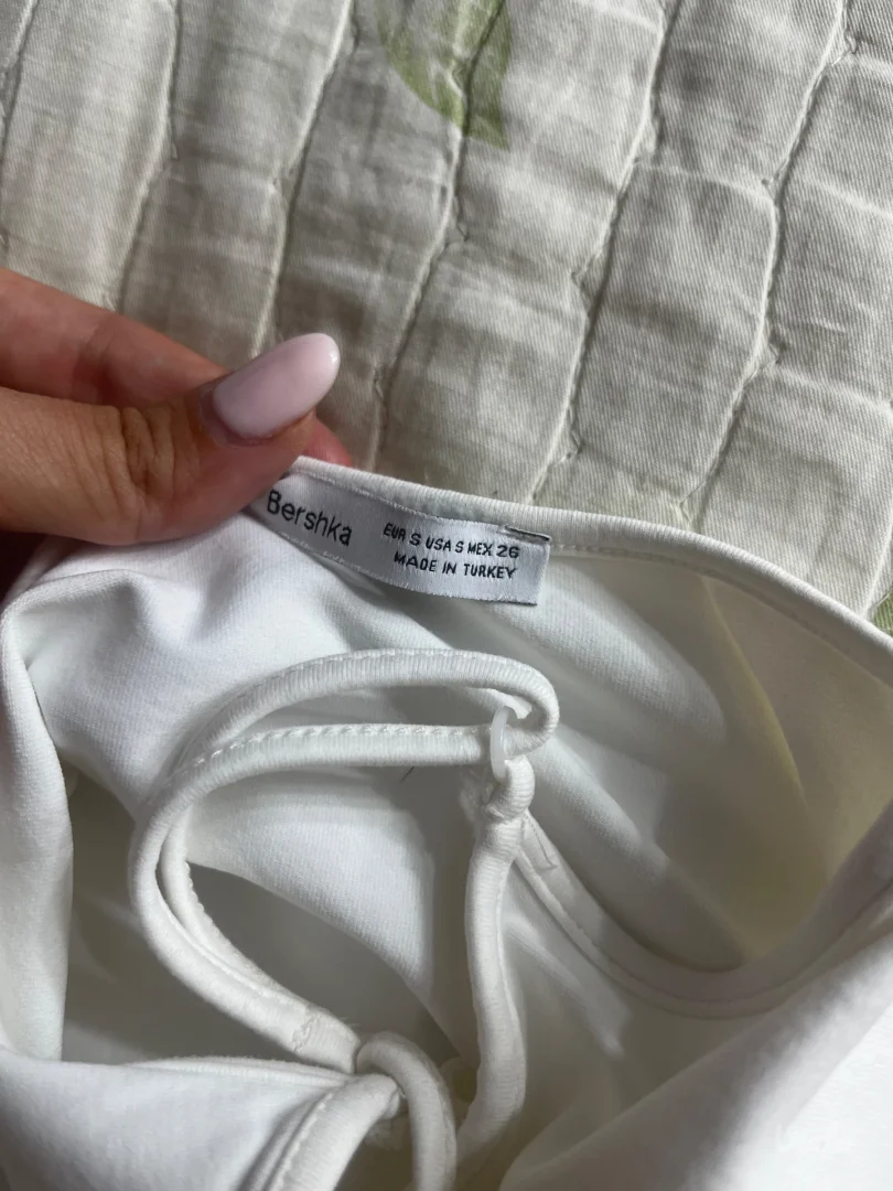 Bela haljina bershka