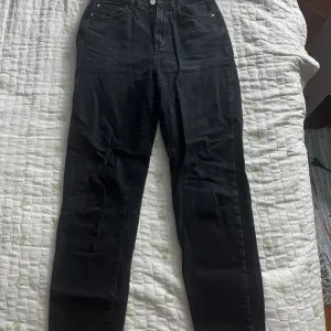Zara mom jeans
