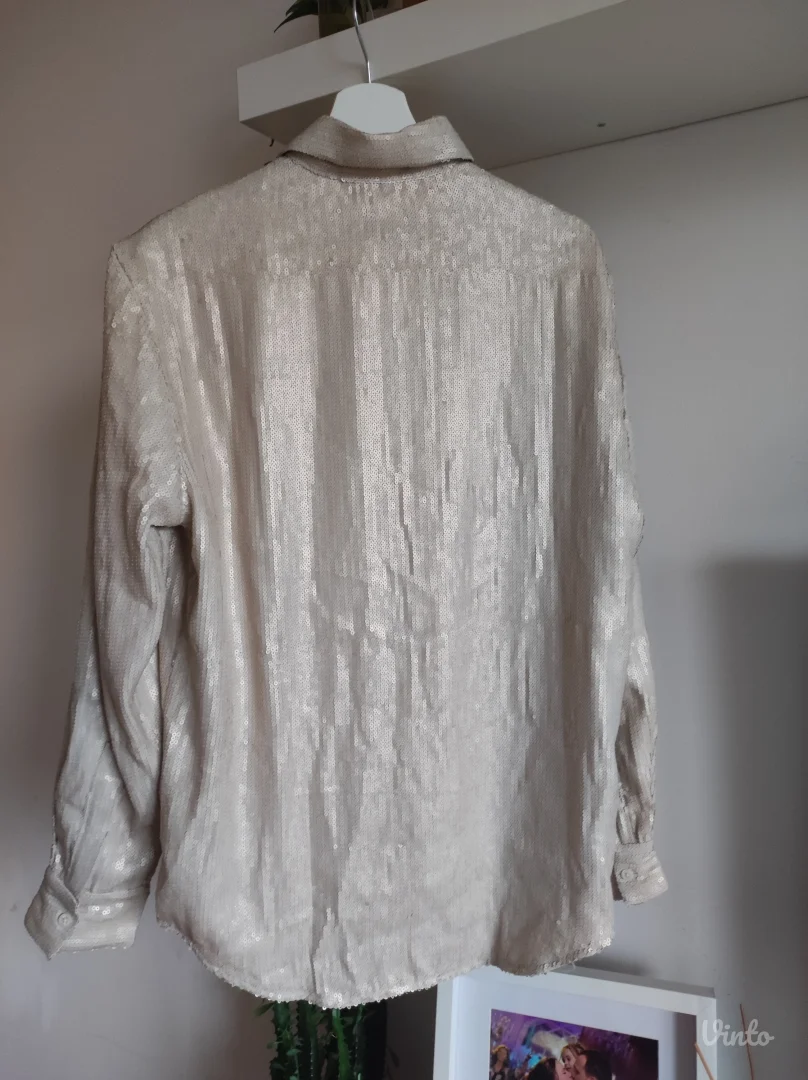 H&M cela sljokicava kosulja NOVO