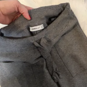 ZARA KNIT pantalone S