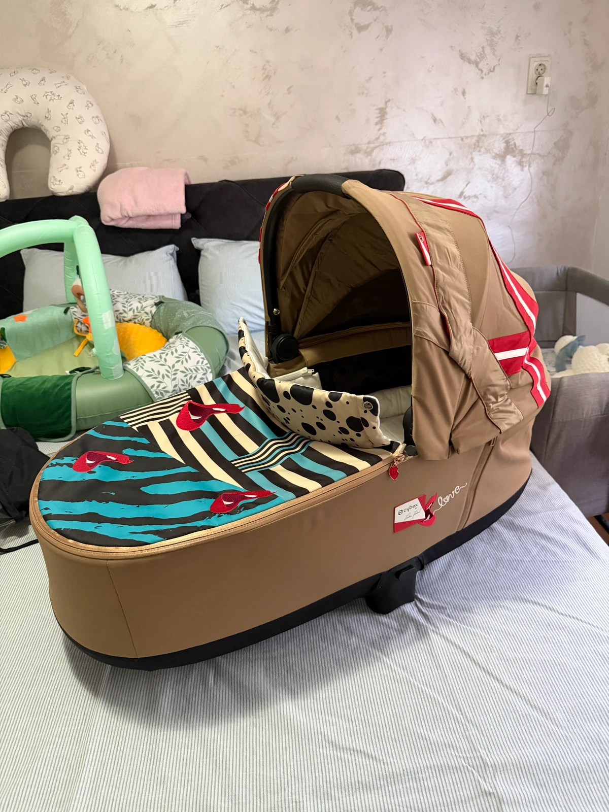 Cybex priam 4 korpa Karolina Kurkova