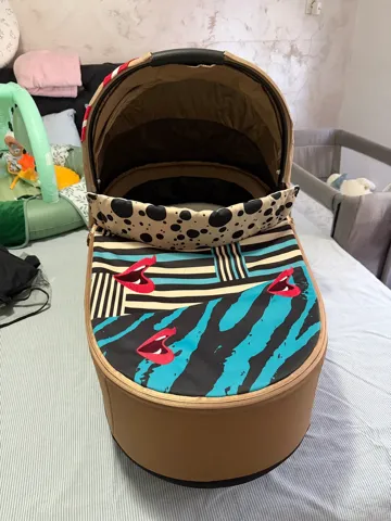 Cybex priam 4 korpa Karolina Kurkova