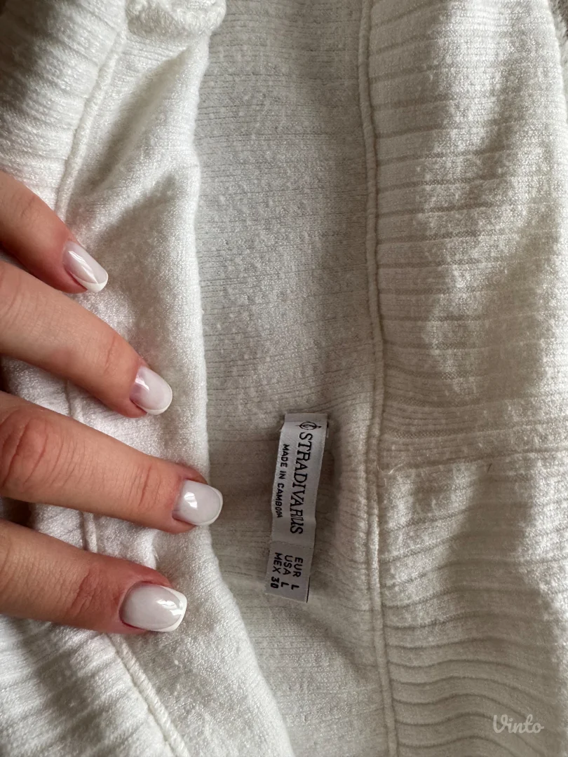 Džemperić bez ramena