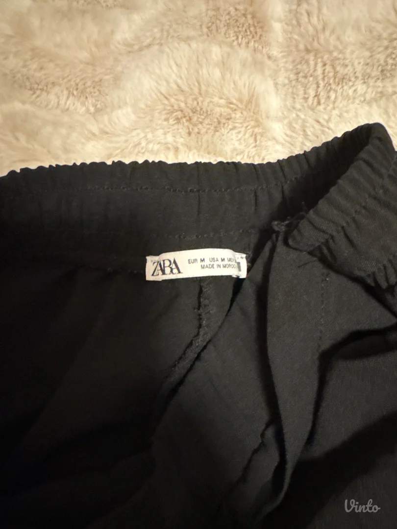 Set pantalone i majica