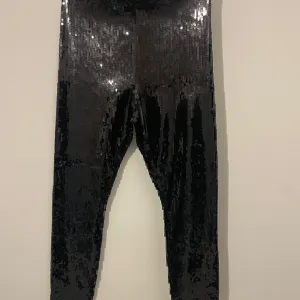 Express šljokičave krljušt crne helanke