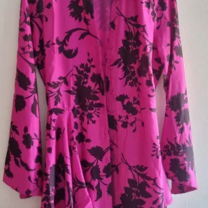 Guess haljina - nova sa etiketom!