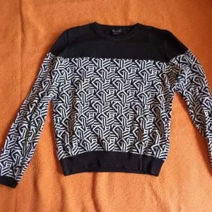 Končani Amisu dzemper