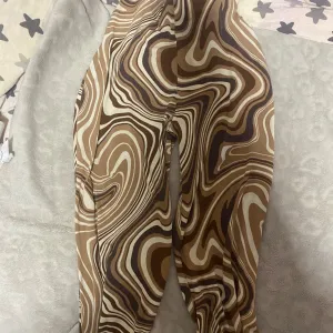 Braon pantalone