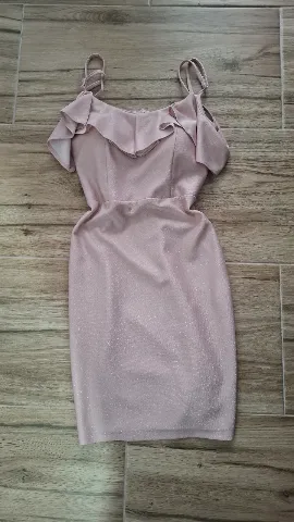 Roze haljina sa šljokicama