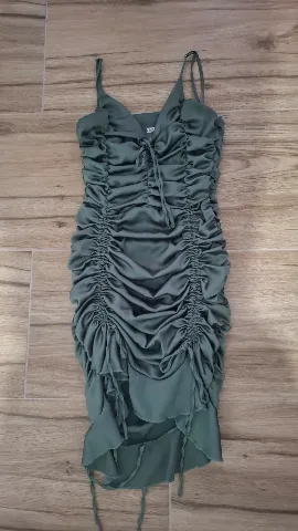 Maslinasto zelena svečana haljina