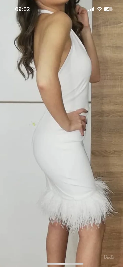 Elegantna bela haljina