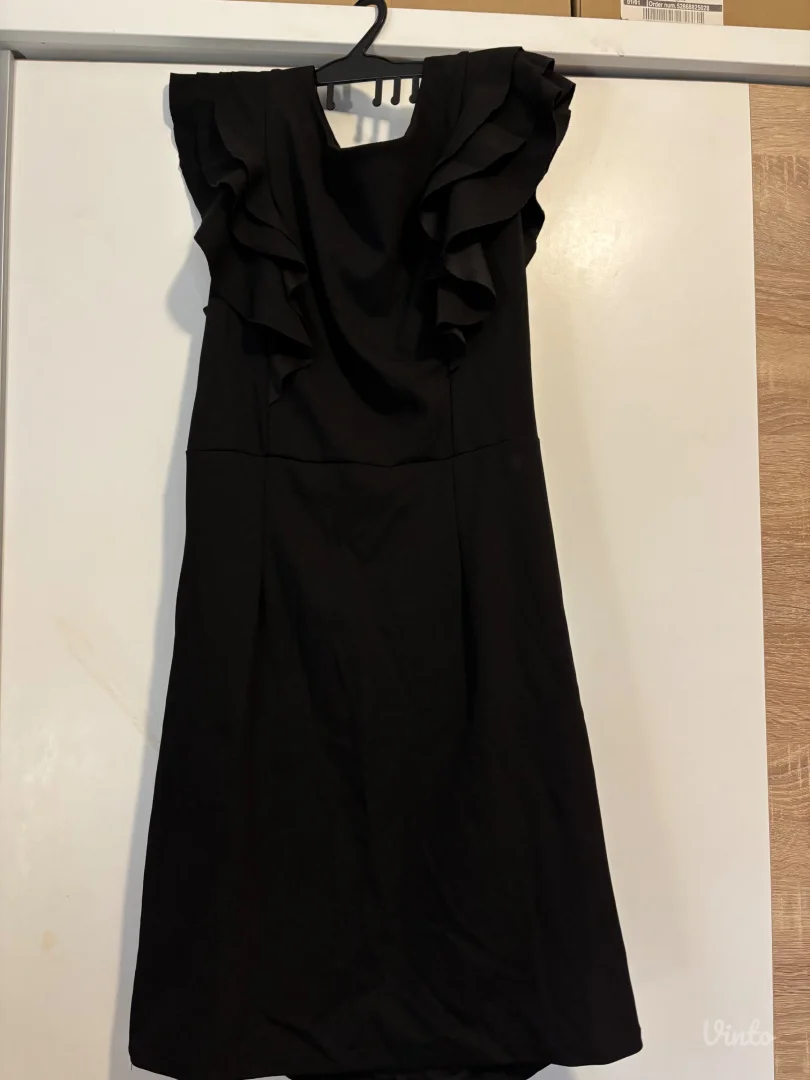 Crna haljina sa karnerima