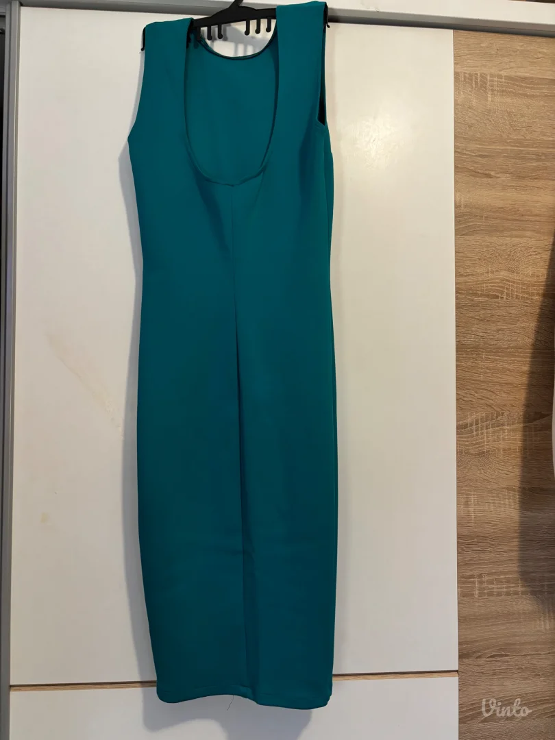 Elegantna uska haljina