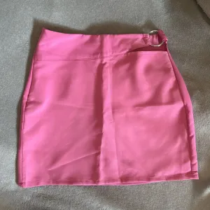 Sinsay - roze suknja