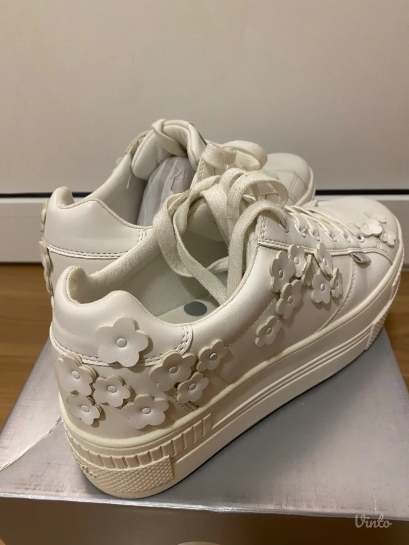 Zenske patike Buffalo