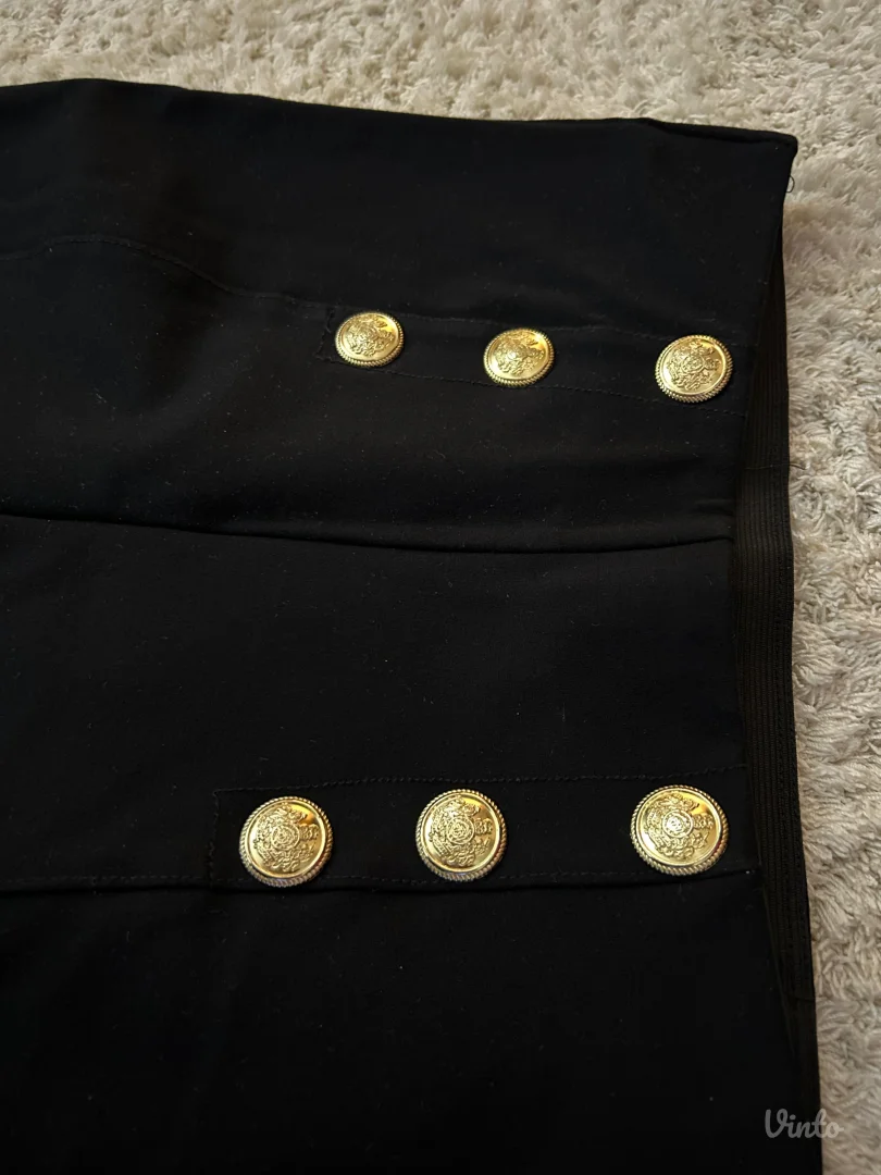 Crne pantalone