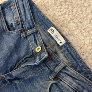 Zara farmerice