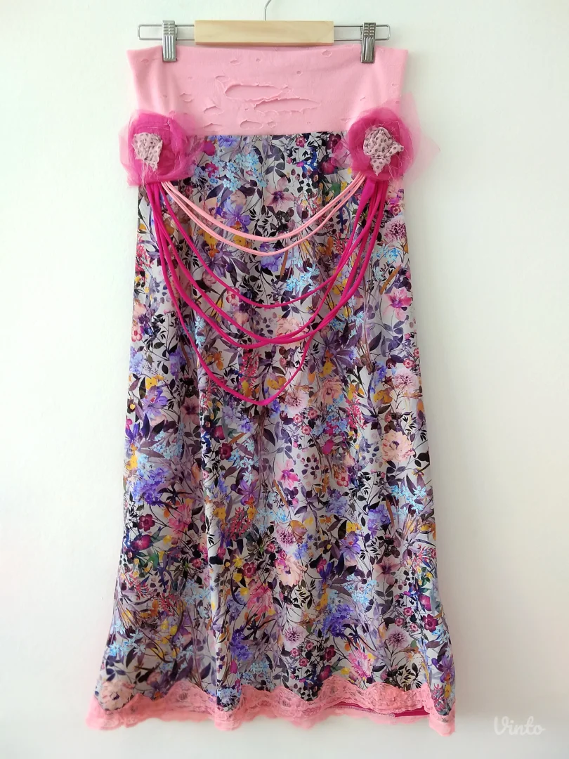 Suknja Lutkart, vel. S