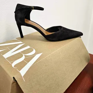 Cipele Zara, br. 39 *NOVE*