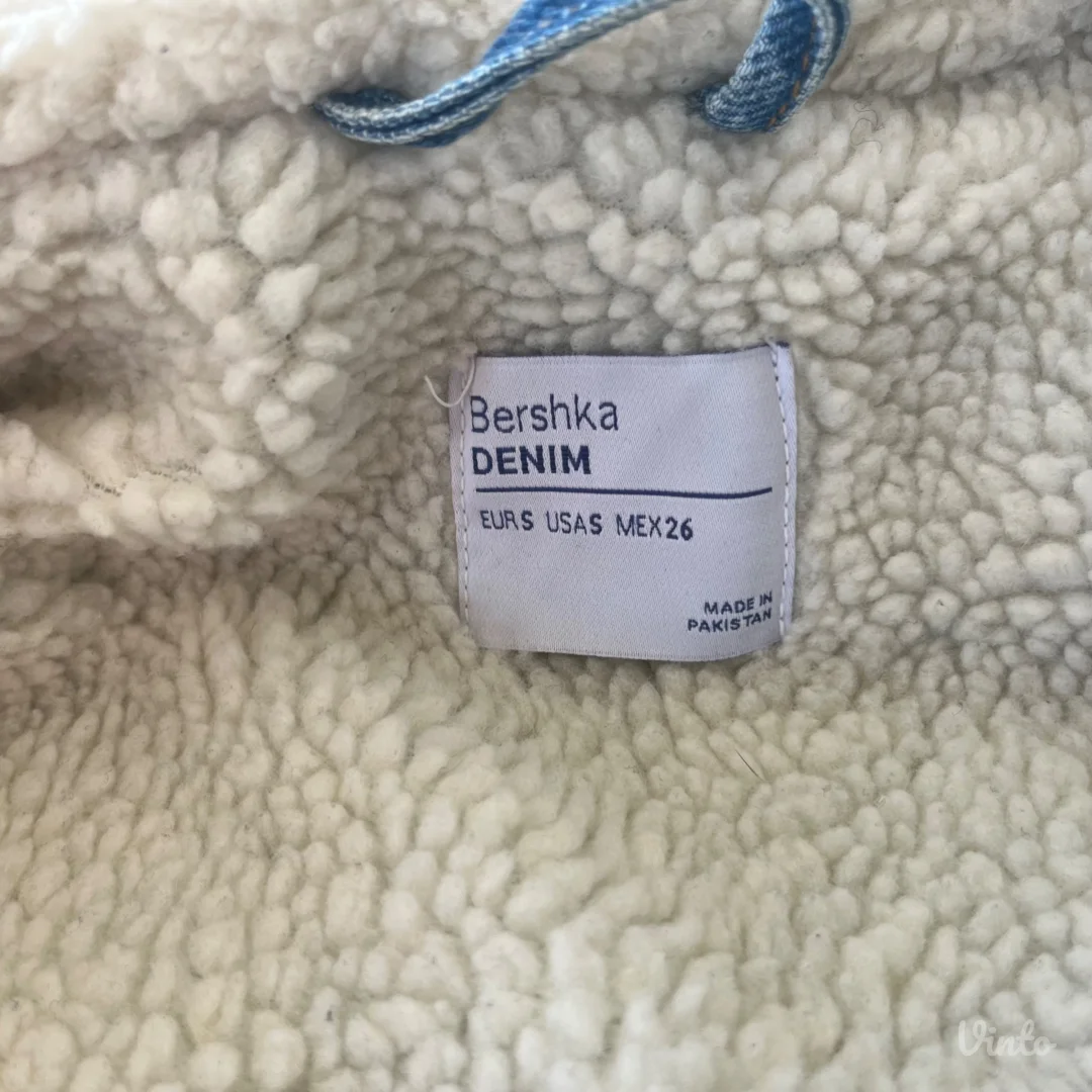Bershka jakna