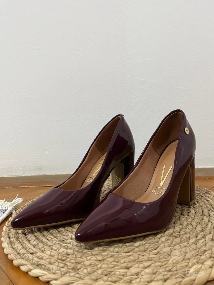 Vizzano lakovane salonke