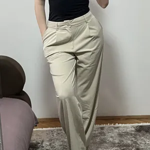 Stradivarius pantalone