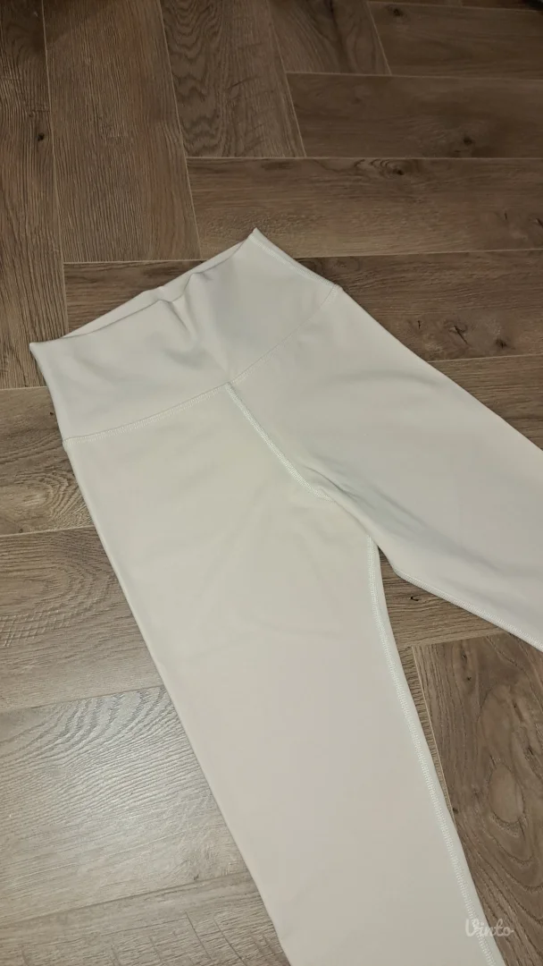 Potpuno nove helanke, 2 za 800, nikad nosene