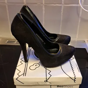 Beo shoes cipele br 36, odgovara 35