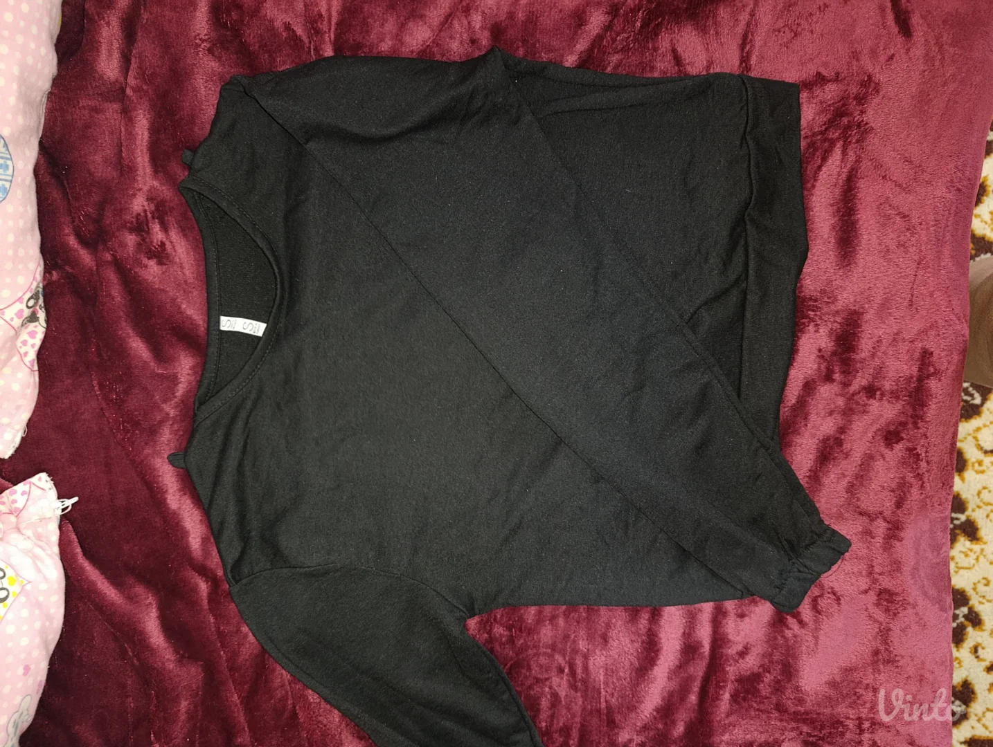 црна краћа блуза