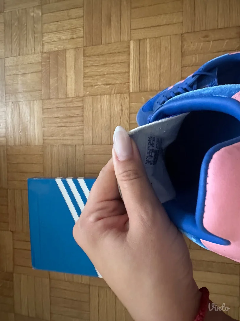 Nove Adidas gazelle patike original 38