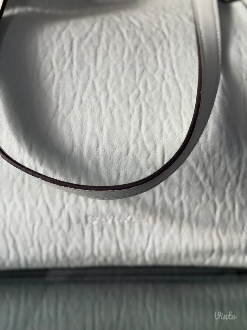 Nova Calvin Klein torba