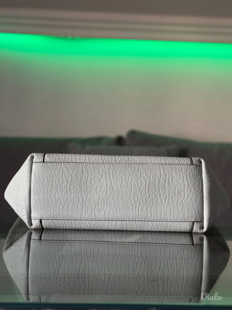 Nova Calvin Klein torba