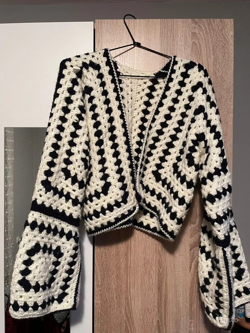 Džemper Heklana Harmonija