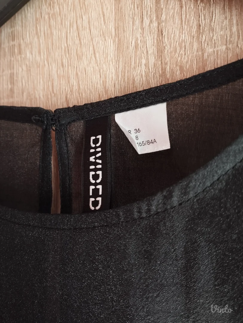 H&M DIVIDED Crna Bluza sa PUF Rukavima
