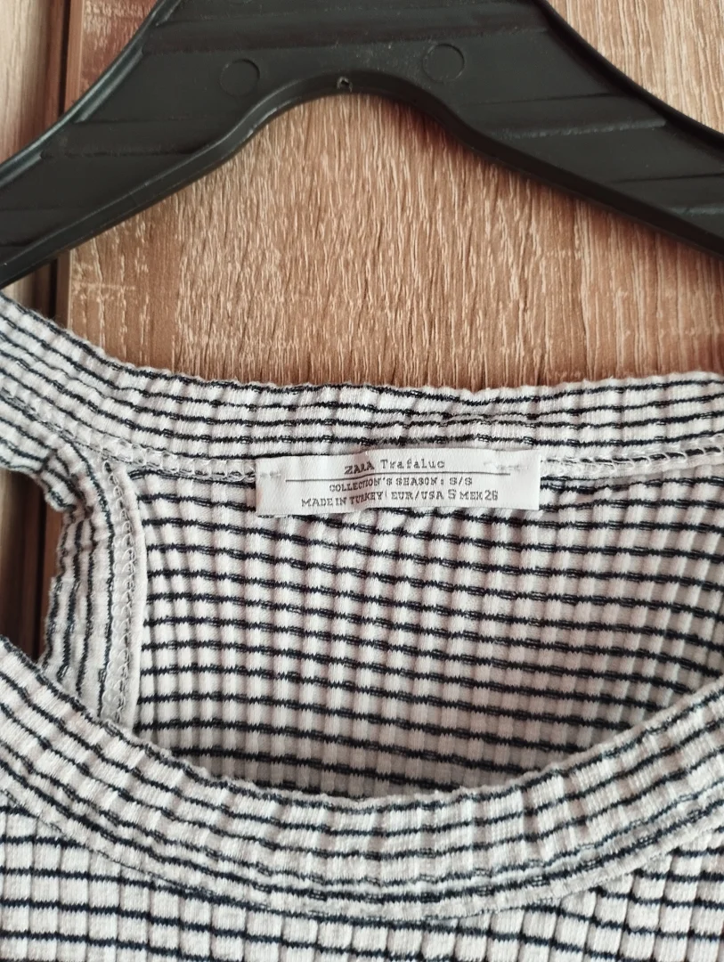 Zara bretele rebrasta elastična majica
