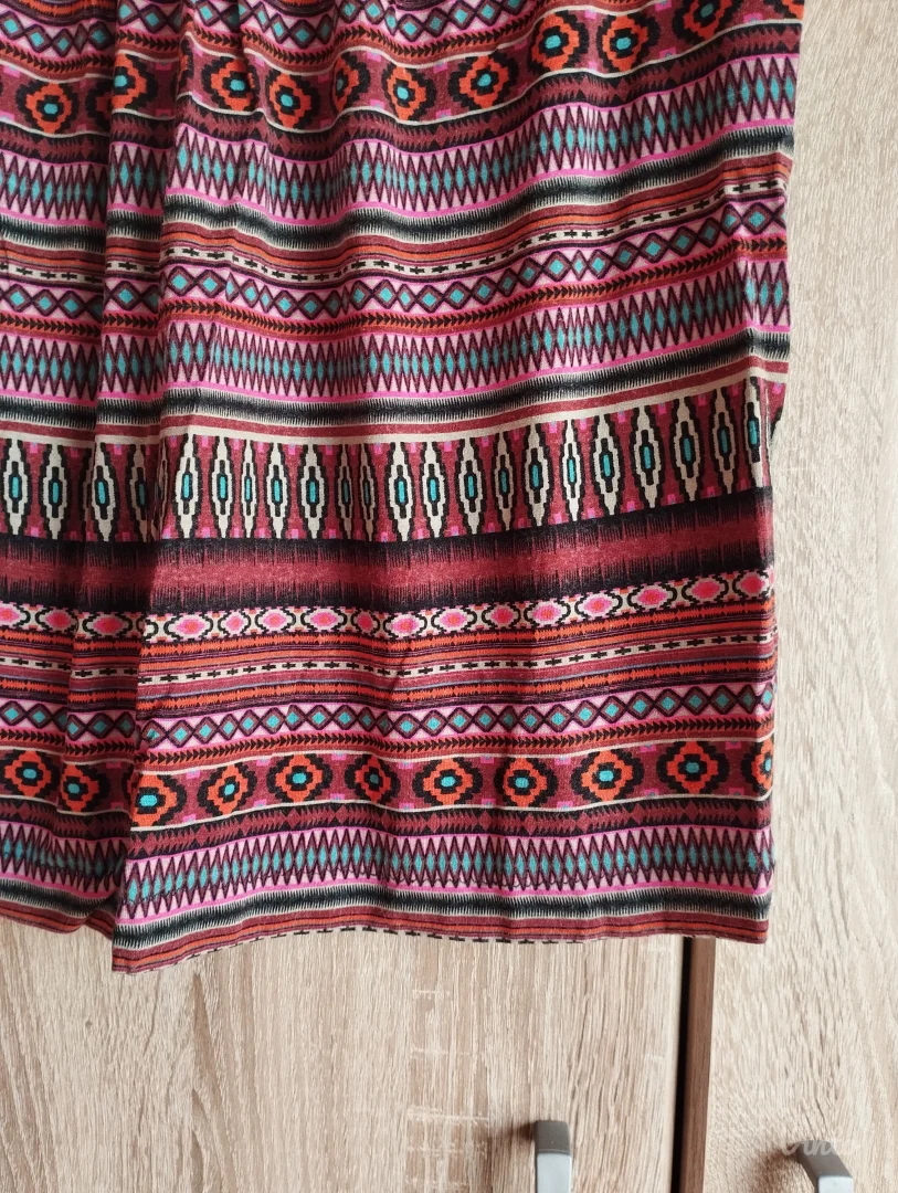 Laura Torelli viskozna majica M, ethno aztec stil, laga