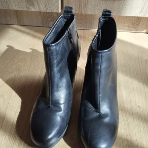 ESPRIT Crne Gležnjače (Original) 39