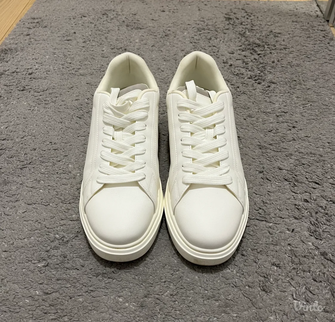 Zara muške sportske patike sa debelim đonom