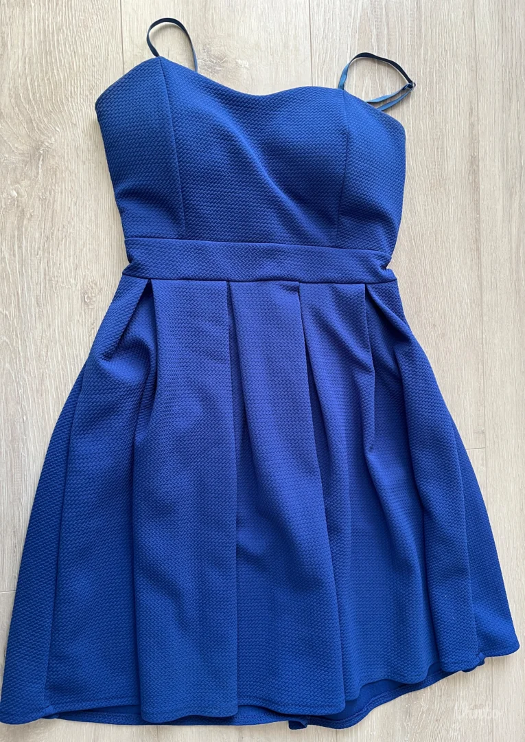 Ženska plava haljina