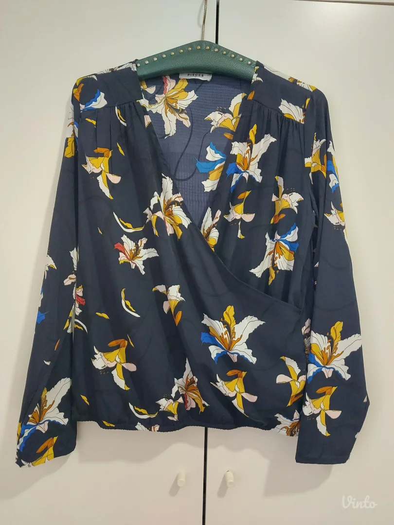 Cvetna bluza