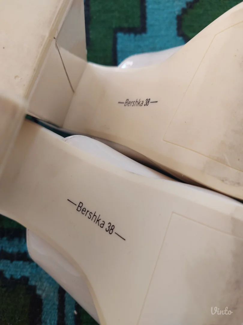 Bershka papuče sa štiklom