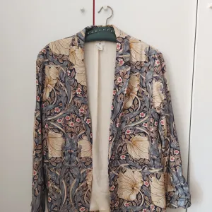 H&M × Morris&co sako