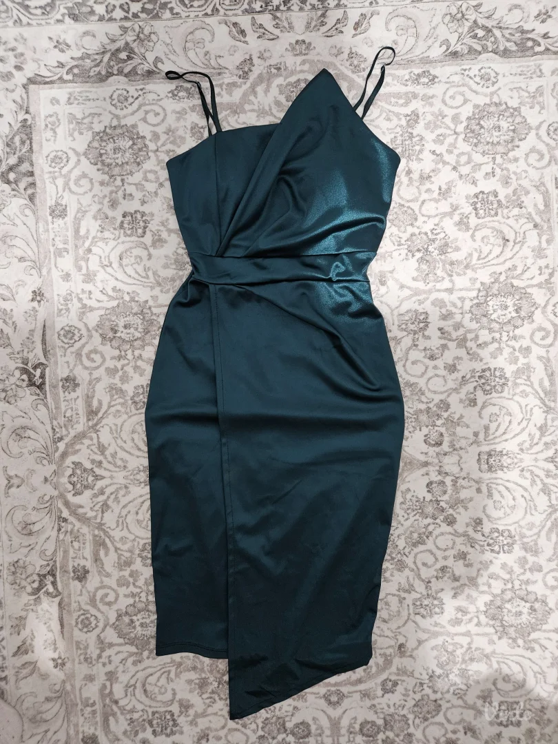 Haljina, dvaput nošena