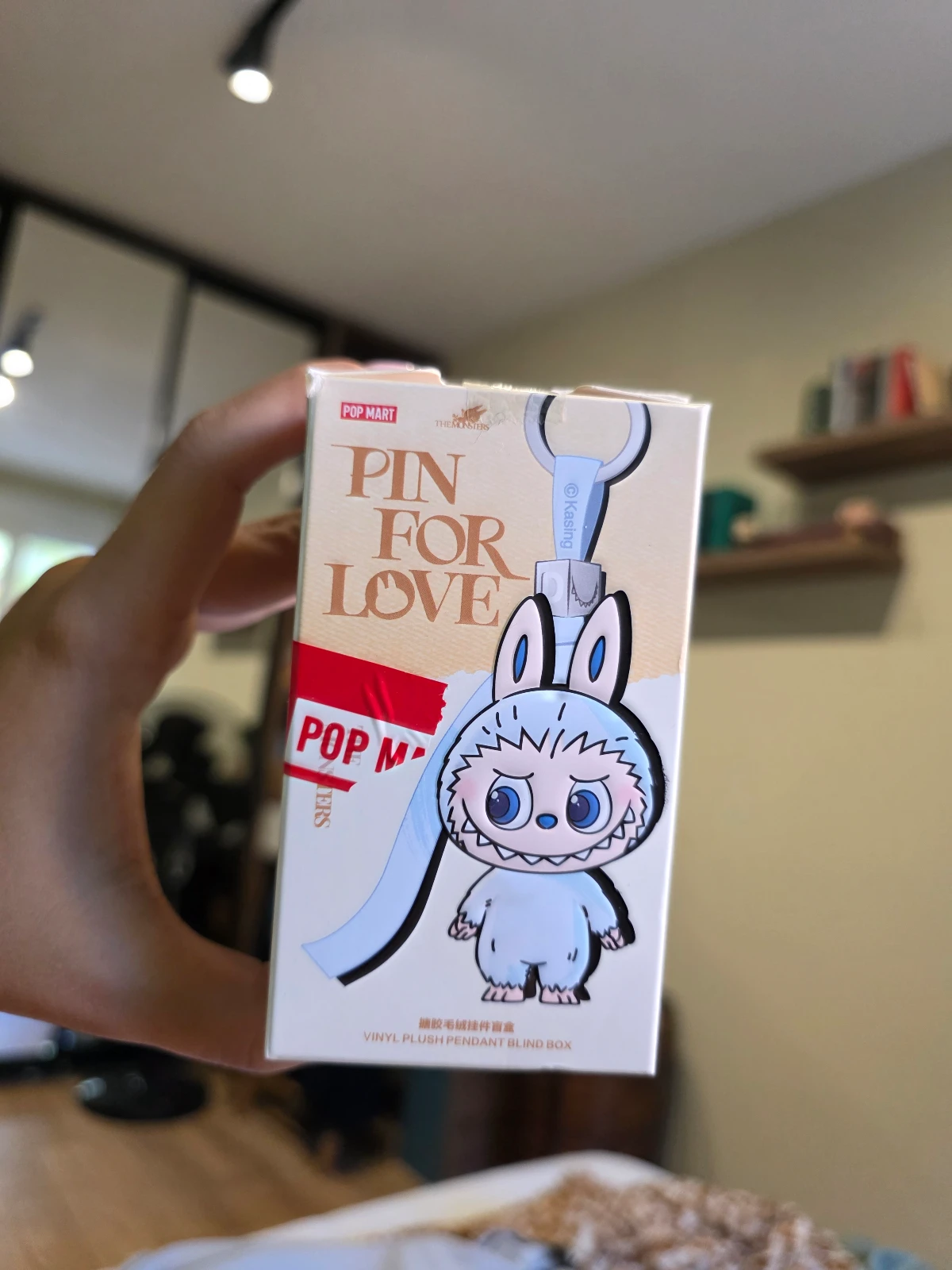 Original Pop Mart - Labubu Pin For Love