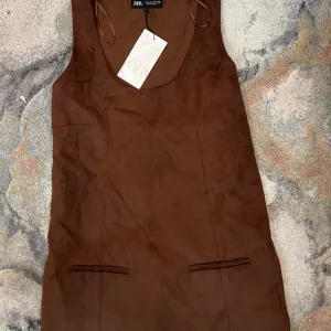 Nova Zara mini haljina