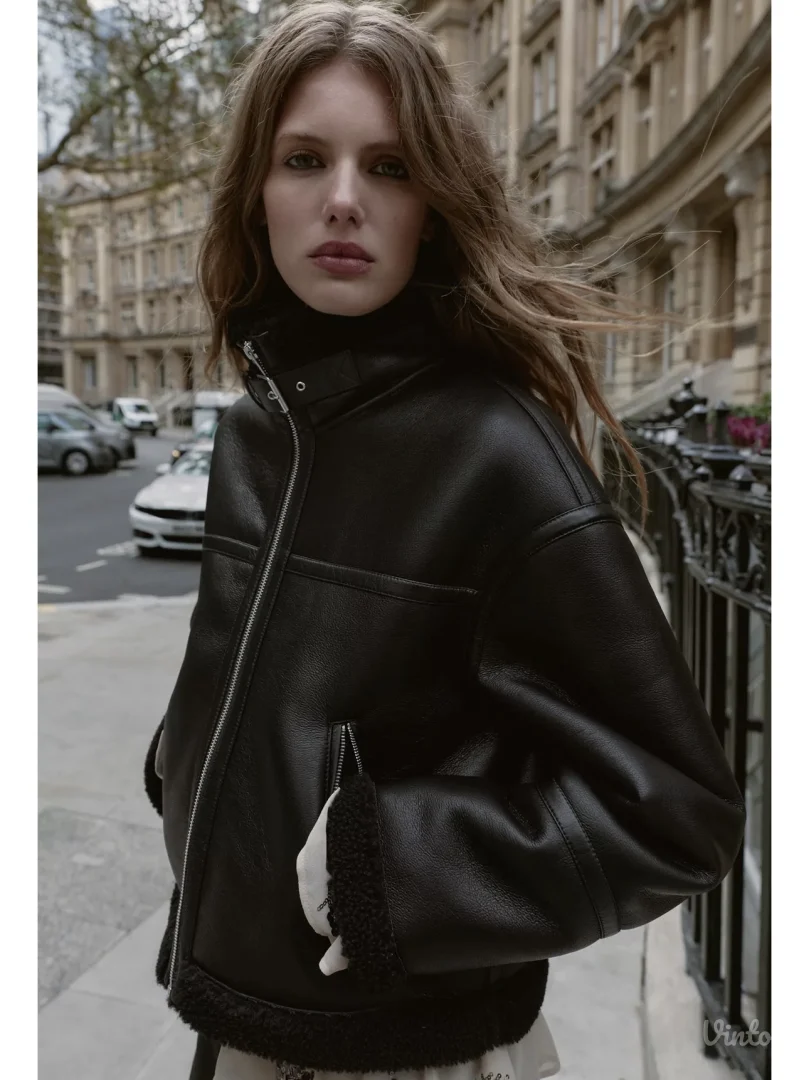 ZARA postavljena jaknica NOVO