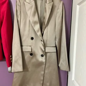 Sako haljina blejzer